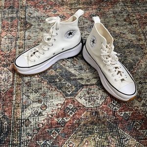 Hi-top ⭐️ CONVERSE ⭐️ SNEAKERS ⭐️